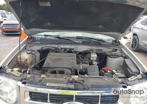 2012 Ford Escape Limited z USA, uszkodzony, nr VIN 1FMCU0EG5CKB75145